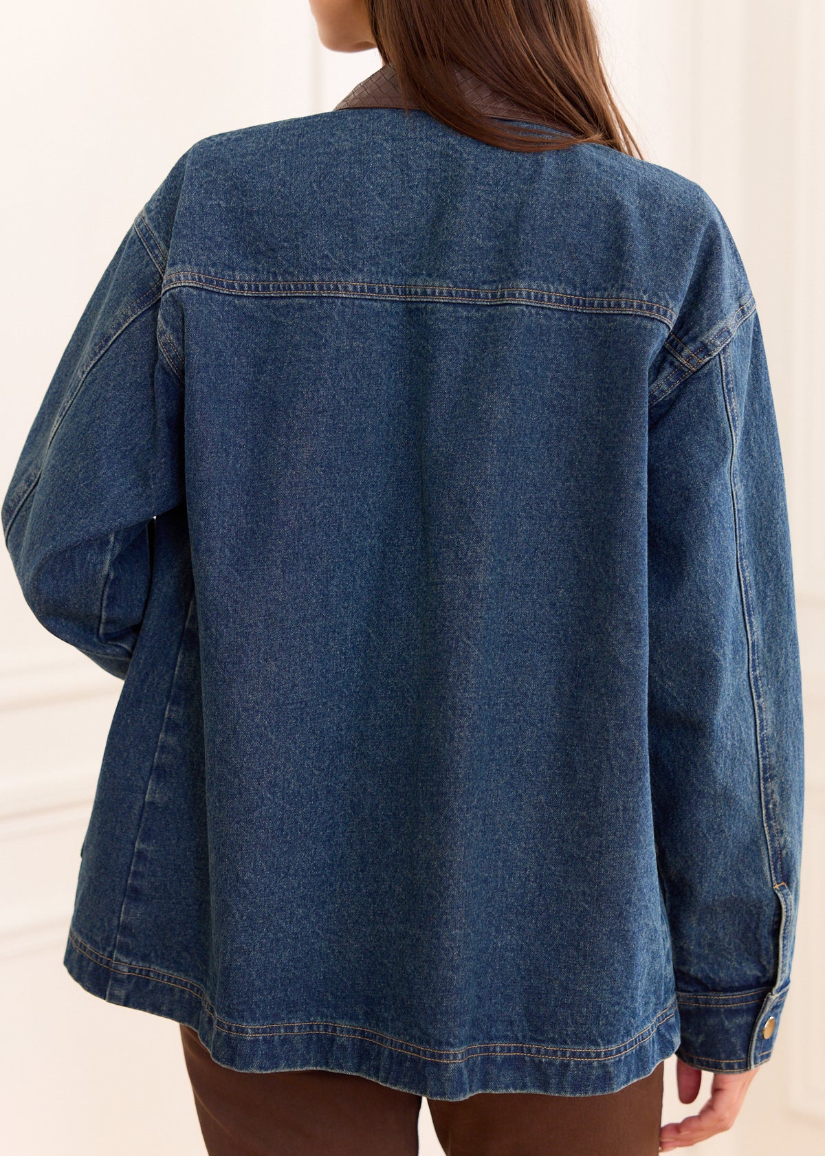 Jacke Zaya