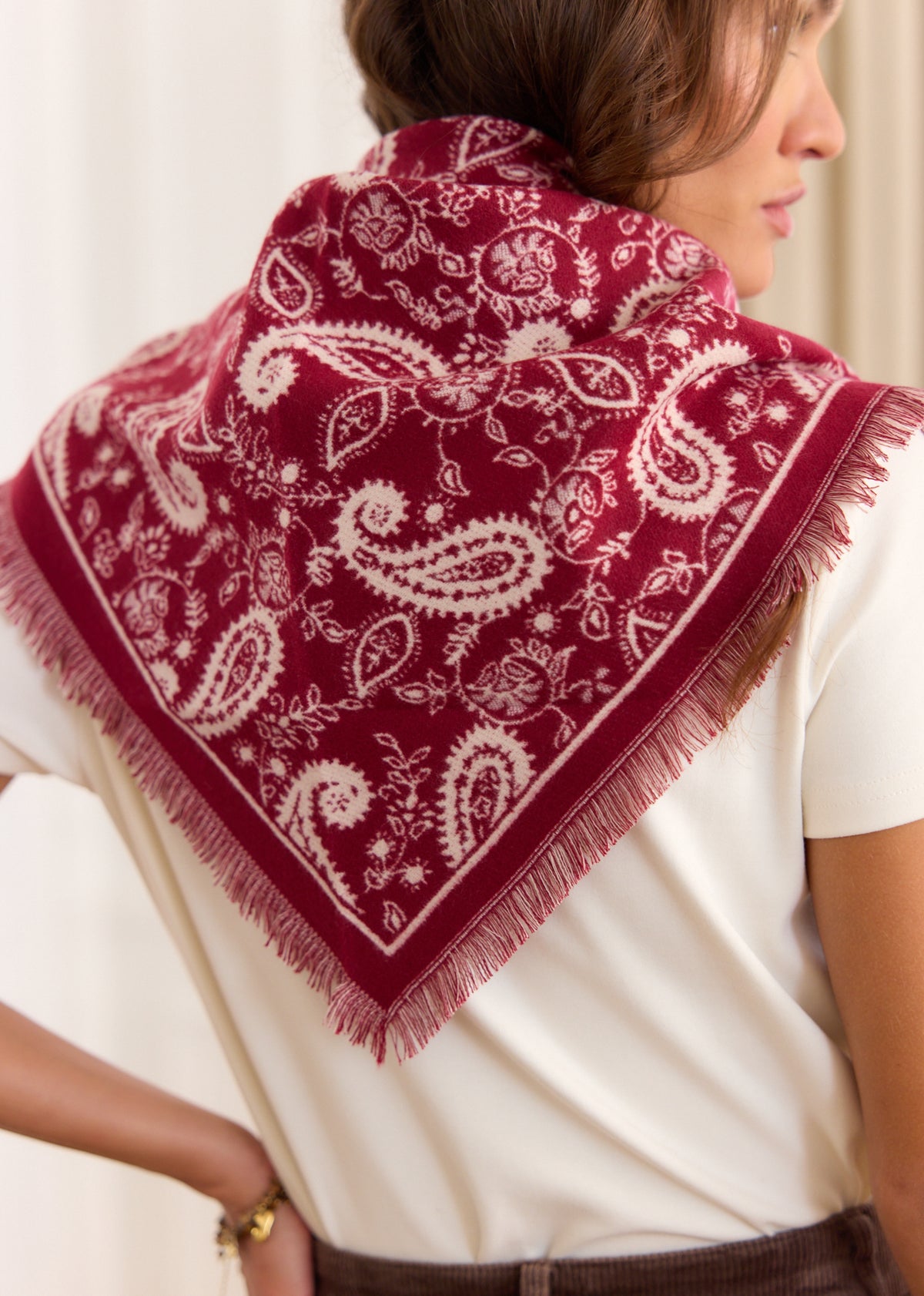 Vélia Scarf