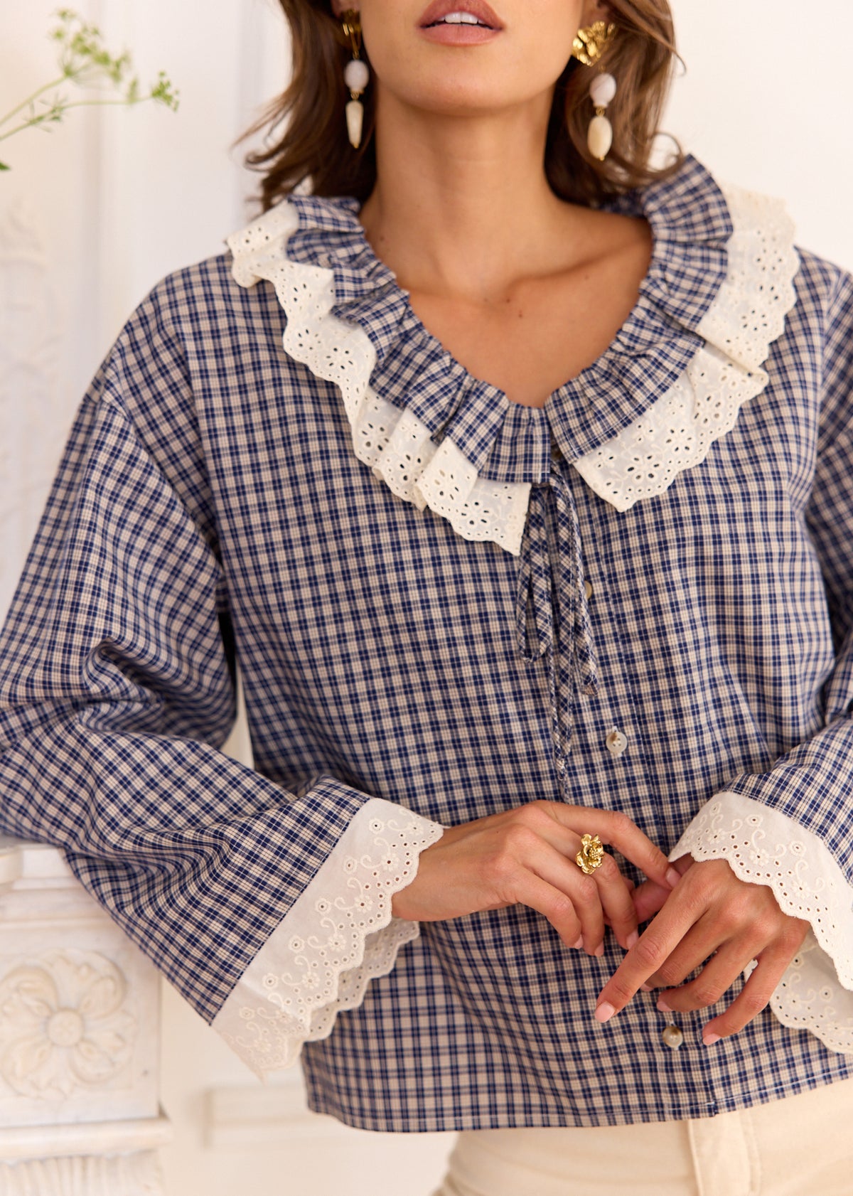 shirt Astride