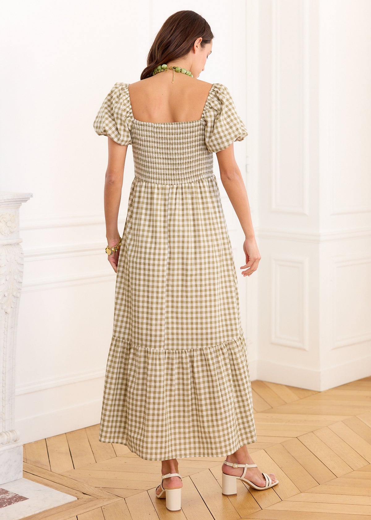 Robe Tina